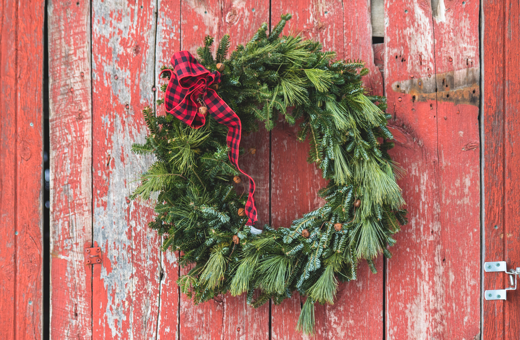 The Symbolism Behind Different Types of Wreaths